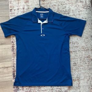 Oakley golf shirt never worn size large